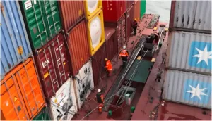 shipping container lashing system